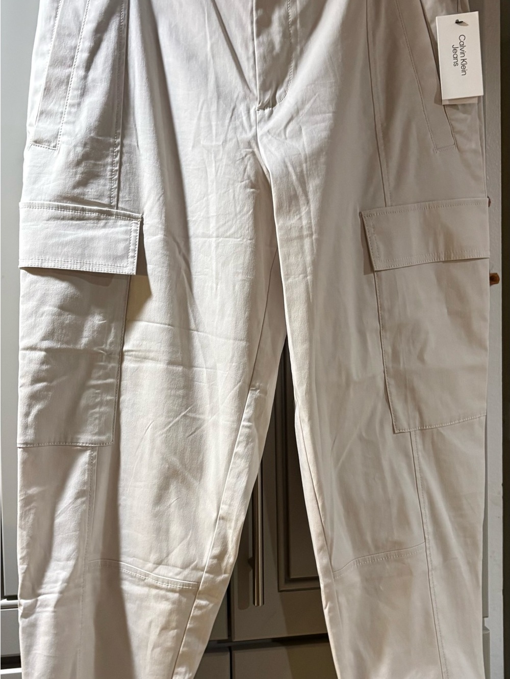 Calvin Klein Women’s Cargo Pants in Light Cream